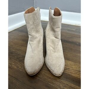 Beast Tan Suede Women's Booties Size 8 Timeless Classic Fall
